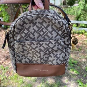 Tommy Hilfiger womens cross body purse bag brown mini preppy